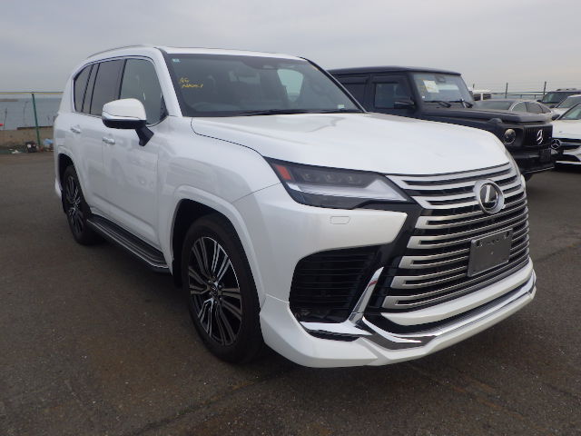 Lexus LX600