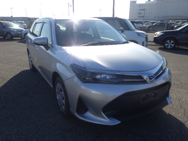 Toyota Corolla Fielder Hybrid EX