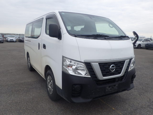 Nissan Caravan Van DX 4WD
